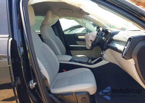 2020 Volvo Xc40 T4 Momentum из США, поврежденный, VIN YV4AC2HK4L2226318